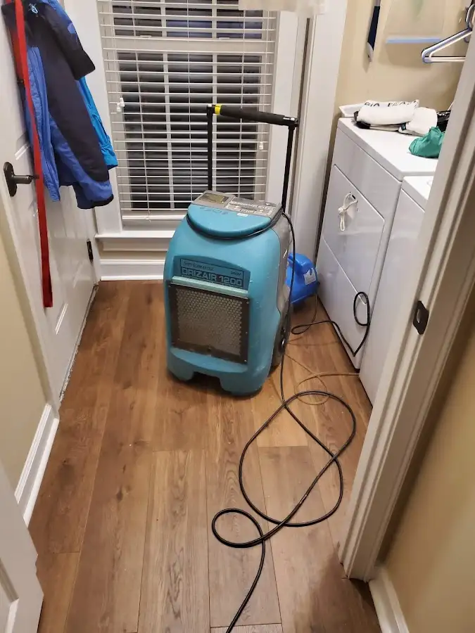 Commercial dehumidifier deployed for Flood Damage Cleanup in Kochville